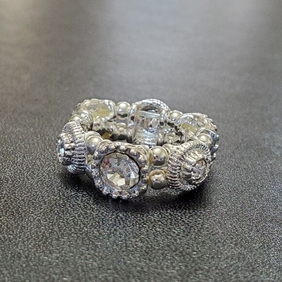 Silver tone rhinestone stretch ring - Picture 3 of 7